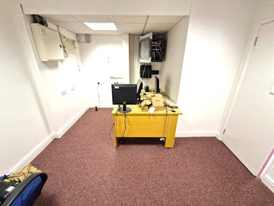 Unit L2, Stockport, Industrial/Logistics / Office To Let - 20241007_142159.jpg