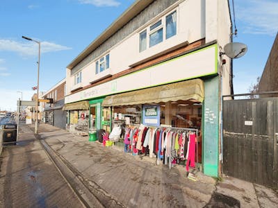 51-53 High Street, Canvey Island, Retail To Let - 30bba02f-WhatsApp 20Image 202026-01-20 20at 2018.46.49.jpeg