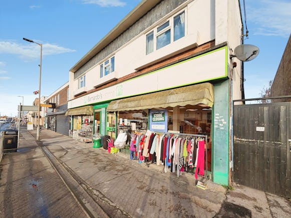 51-53 High Street, Canvey Island, Retail To Let - 30bba02f-WhatsApp 20Image 202026-01-20 20at 2018.46.49.jpeg