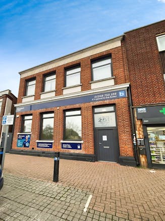 259 London Road, Benfleet, Retail For Sale - 09c9c981-WhatsApp 20Image 202026-01-26 20at 2015.59.38.jpeg