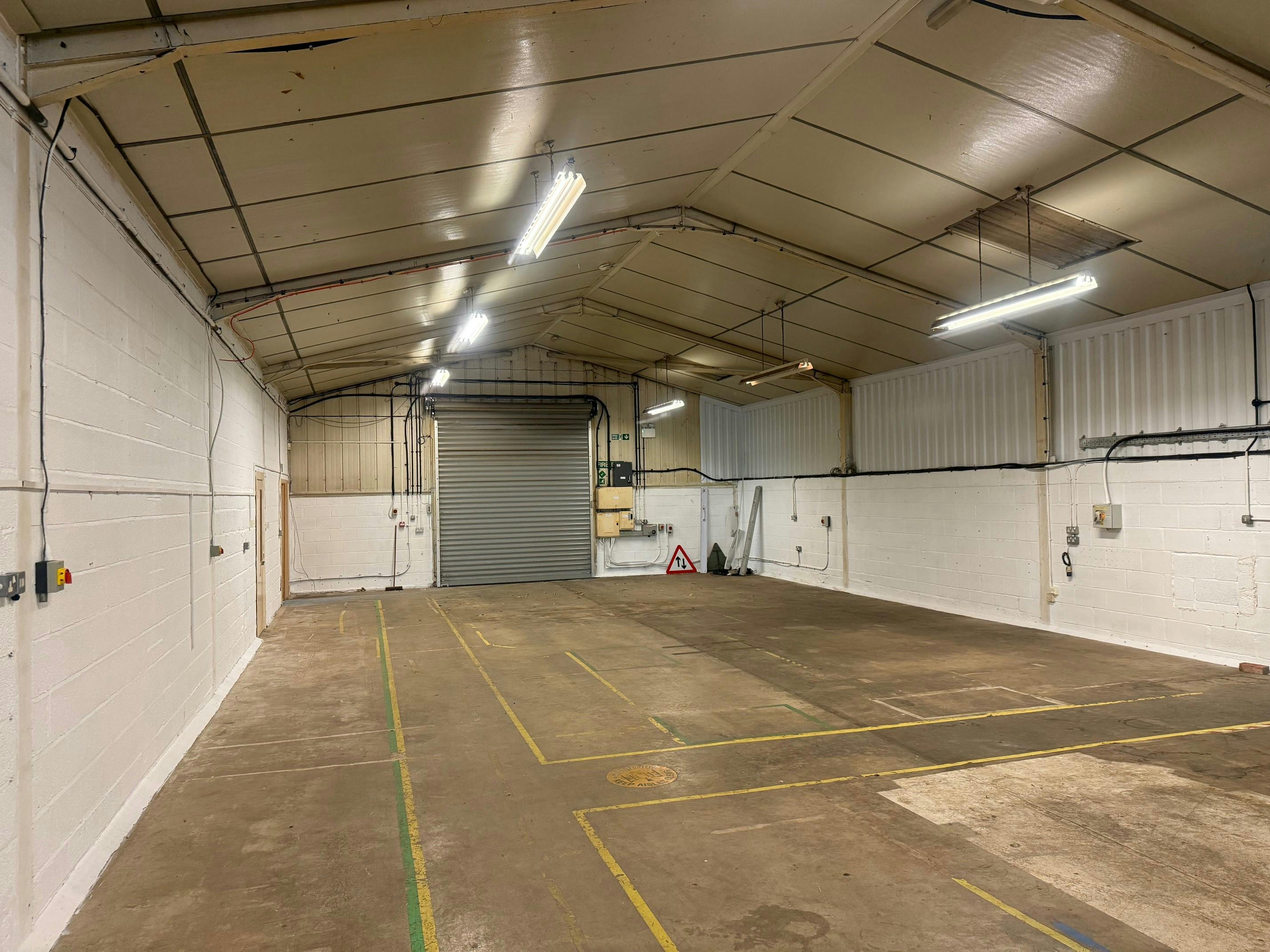 The Parlour Building, Unit 2 Pinkney Park, Malmesbury, Industrial To Let - 4.jpg