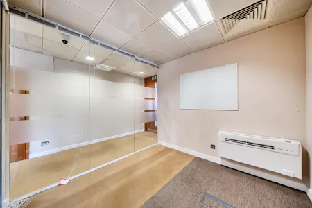 Lawn House, London, Office To Let - 1530894 (13).jpg