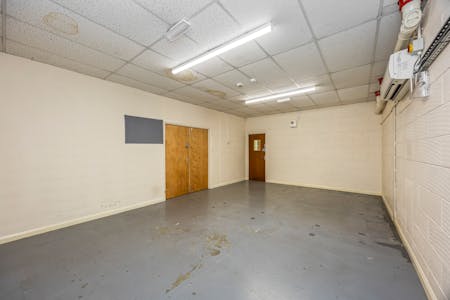 Unit 2, The Cyril Richings Business Centre, Shoreham-by-Sea, Industrial / Warehouse For Sale - Cyril Richings Buisness Centre, Unit 2-003.JPG