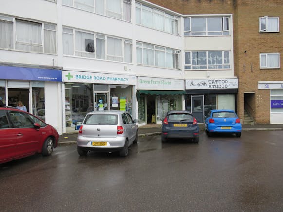 4 Bridge Road, Farnborough, Retail For Sale - IMG_1675.JPG