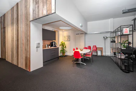Unit 1, 9A Dallington Street, Clerkenwell, D1 (Non Residential Institutions) / D2 (Assembly and Leisure) / Leisure To Let - w11.jpg