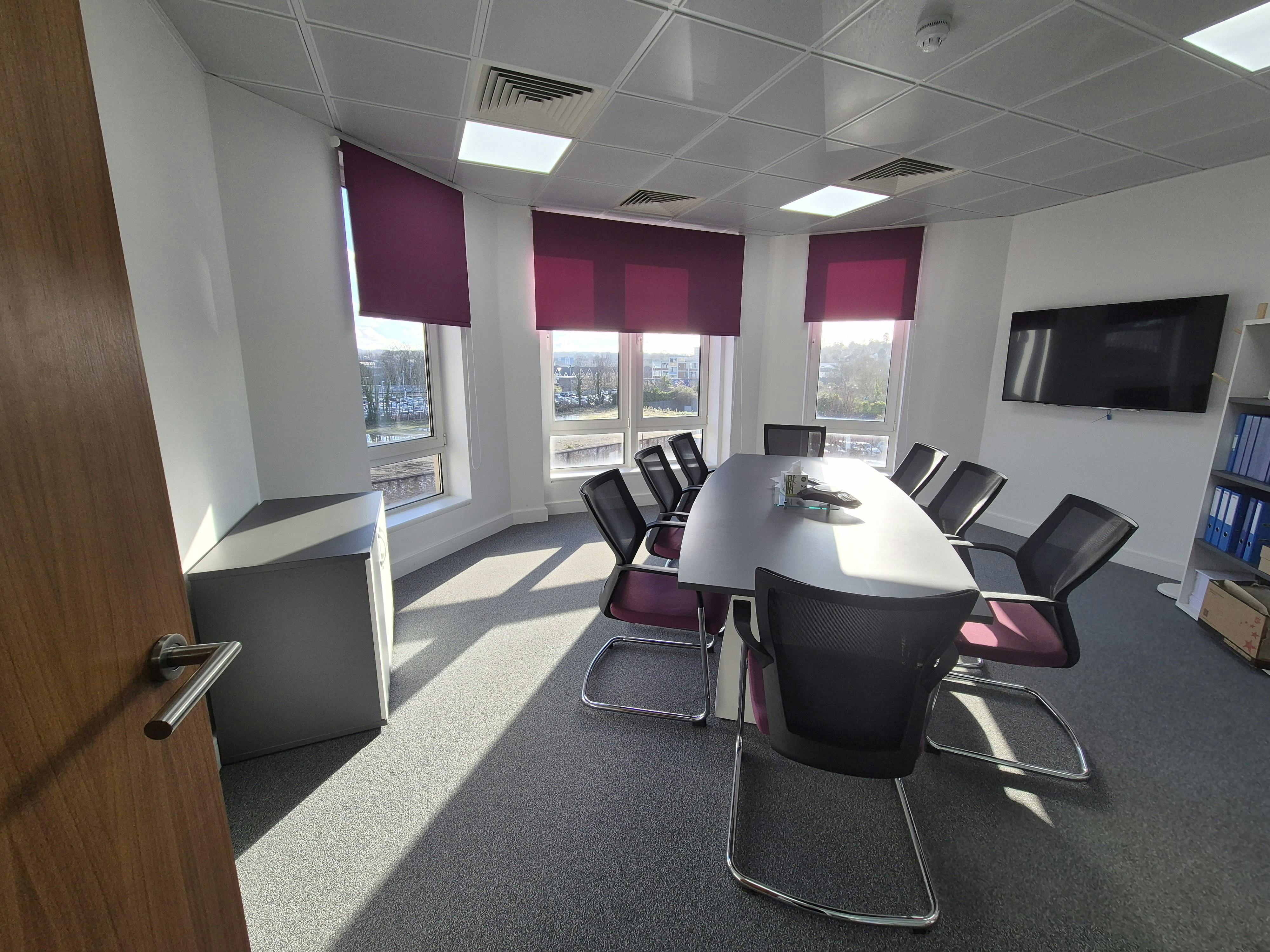 Office in Maidstone - photo 2