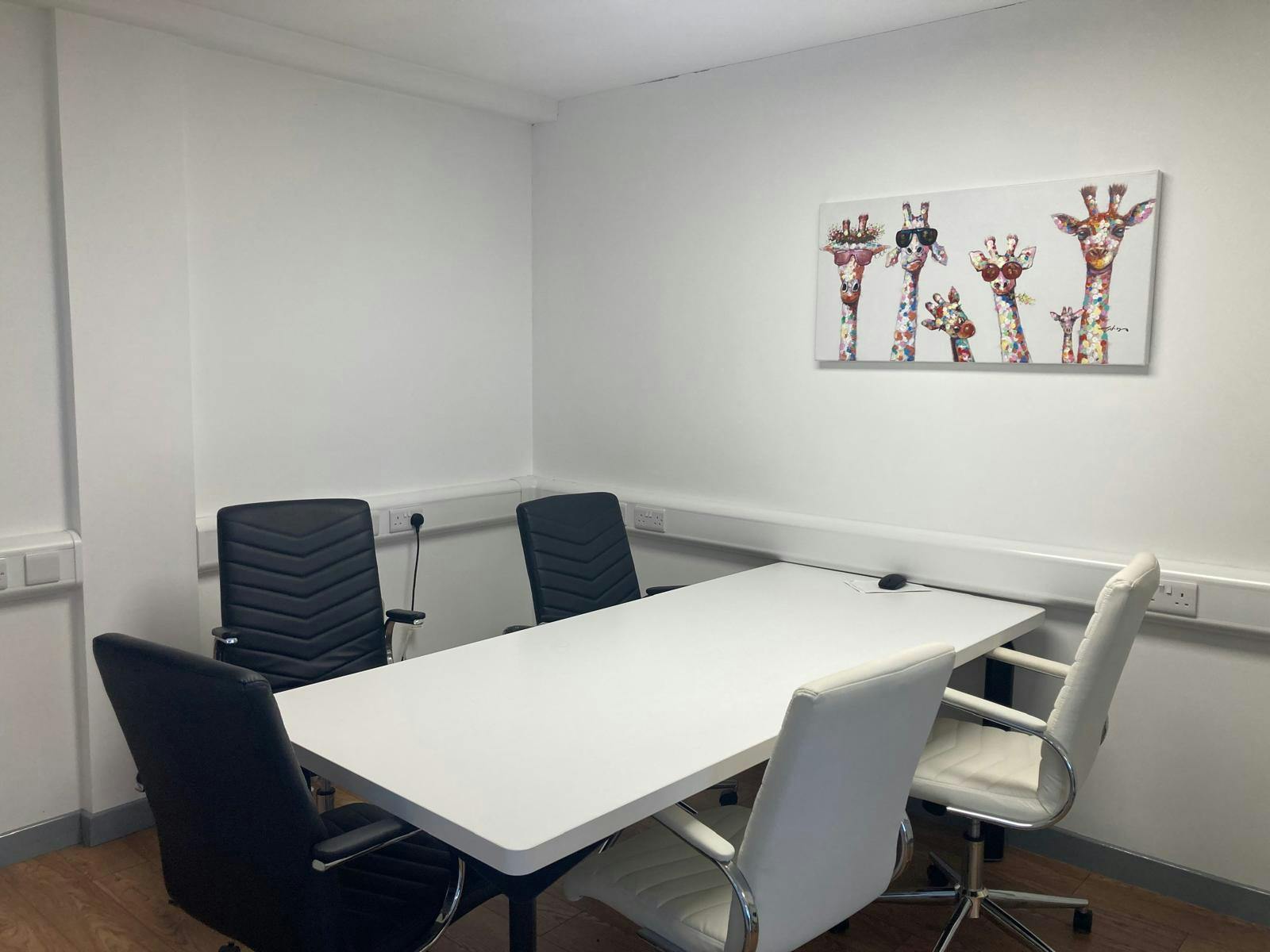 Suite D, Unit 3, 10 Heron Road, Sydenham Business Park, Belfast, Offices To Let - Image 3