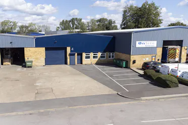Unit 4 Liddall Way, West Drayton, Industrial / Warehouse To Let - 1 3x2.jpg - More details and enquiries about this property