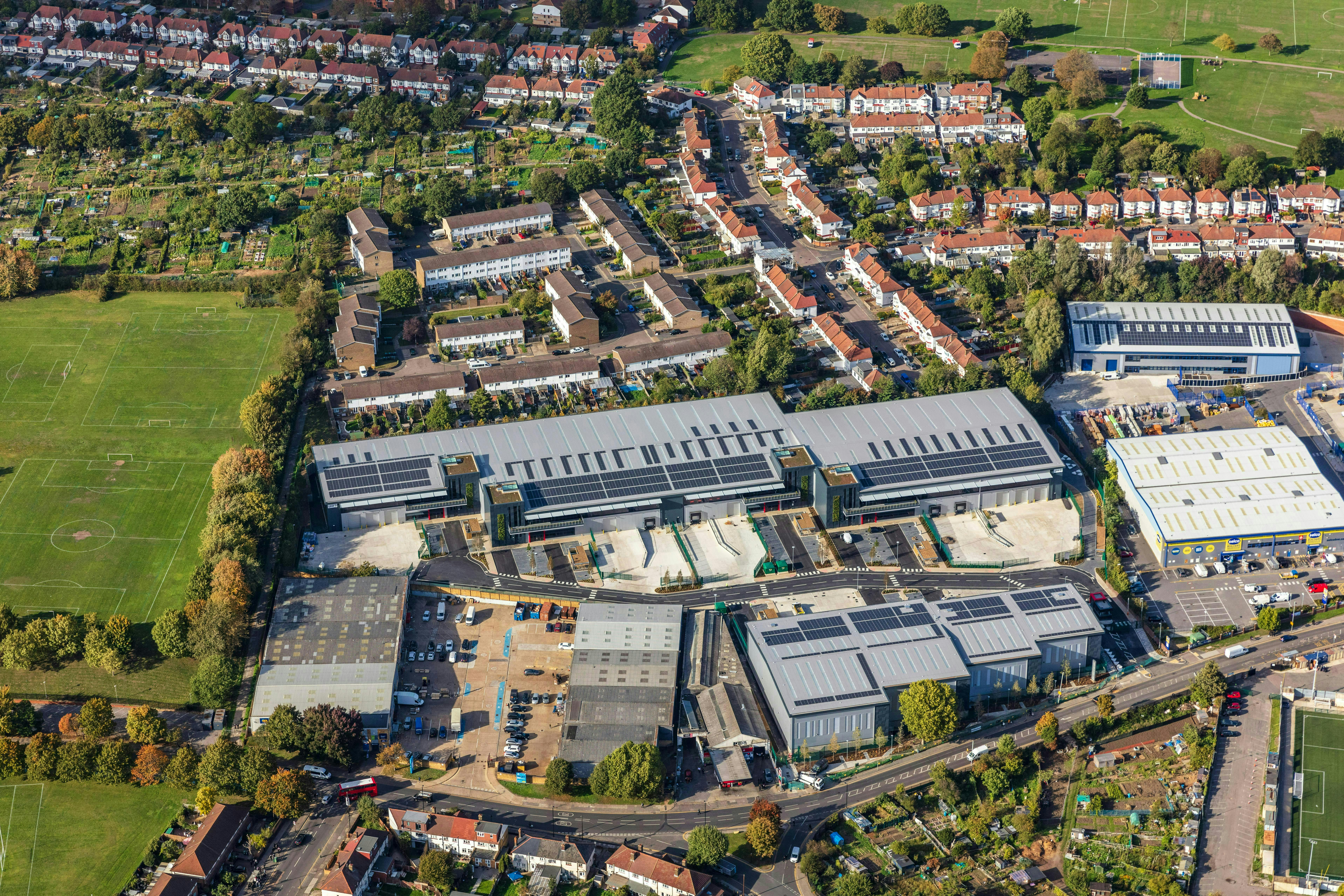 Industrial Unit in London - photo 4