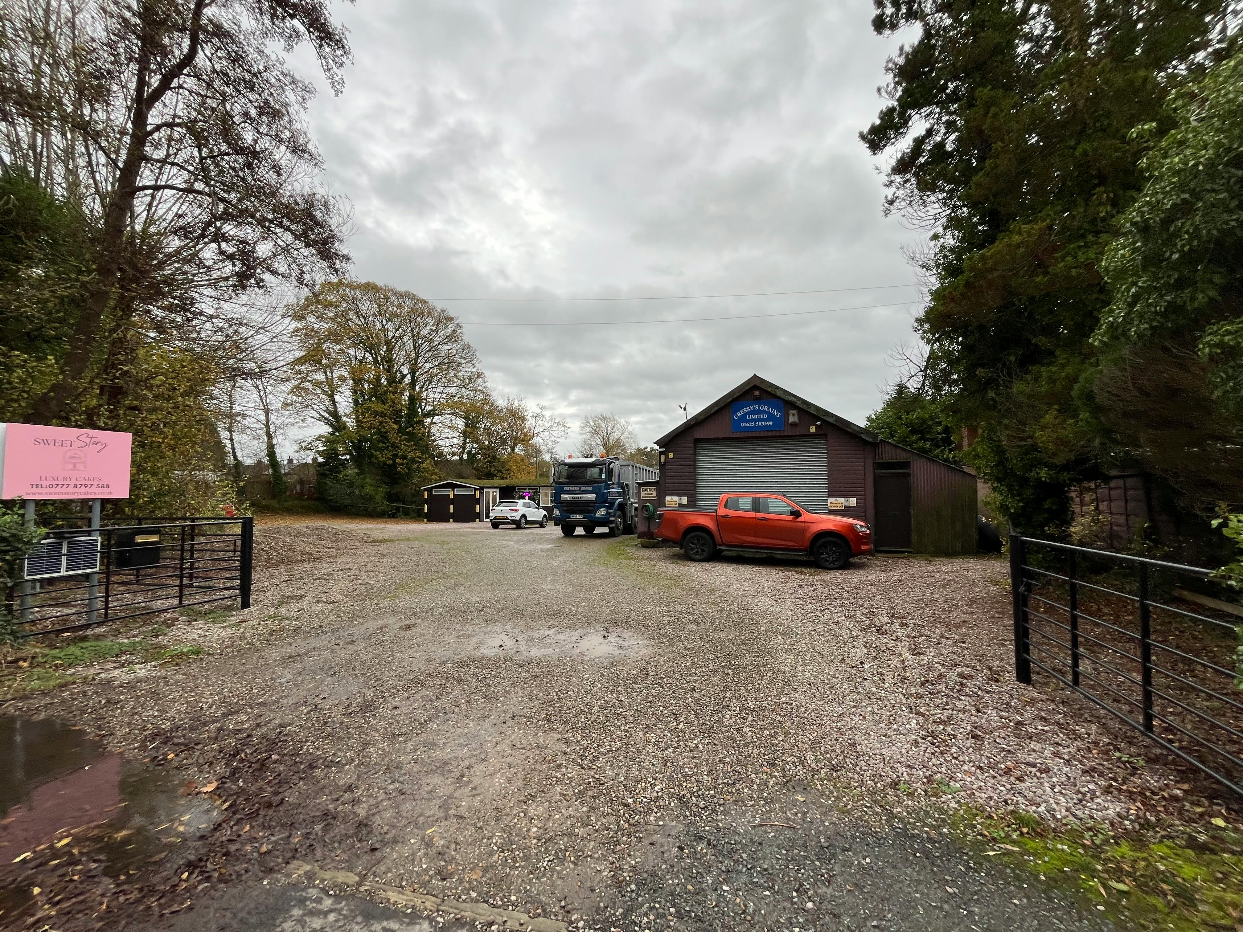 39 Knutsford Rd, Alderley Edge, Industrial / Leisure To Let - IMG_0441.jpg