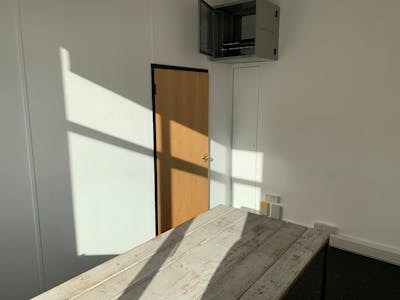 Unit 2F, Westpoint, 31-33 Warple Way, London, Office To Let - IMG_9303.JPG