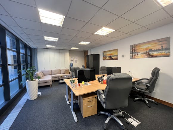 7 Beaufort Court, London, Offices For Sale - Open plan area