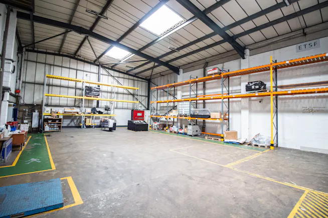 Unit 15, Britannia Industrial Estate, Poyle, Industrial / Warehouse To Let - 2.2.jpg