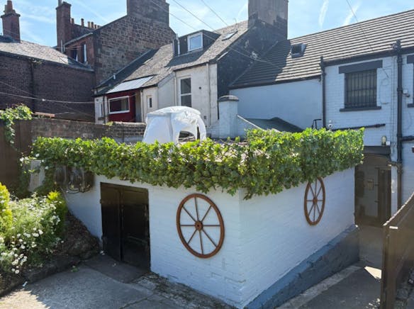 Turnkey Free of Tie Public House, Legends Bar, 75 Graham Street, Airdrie For Sale - IMG_1719.jpg