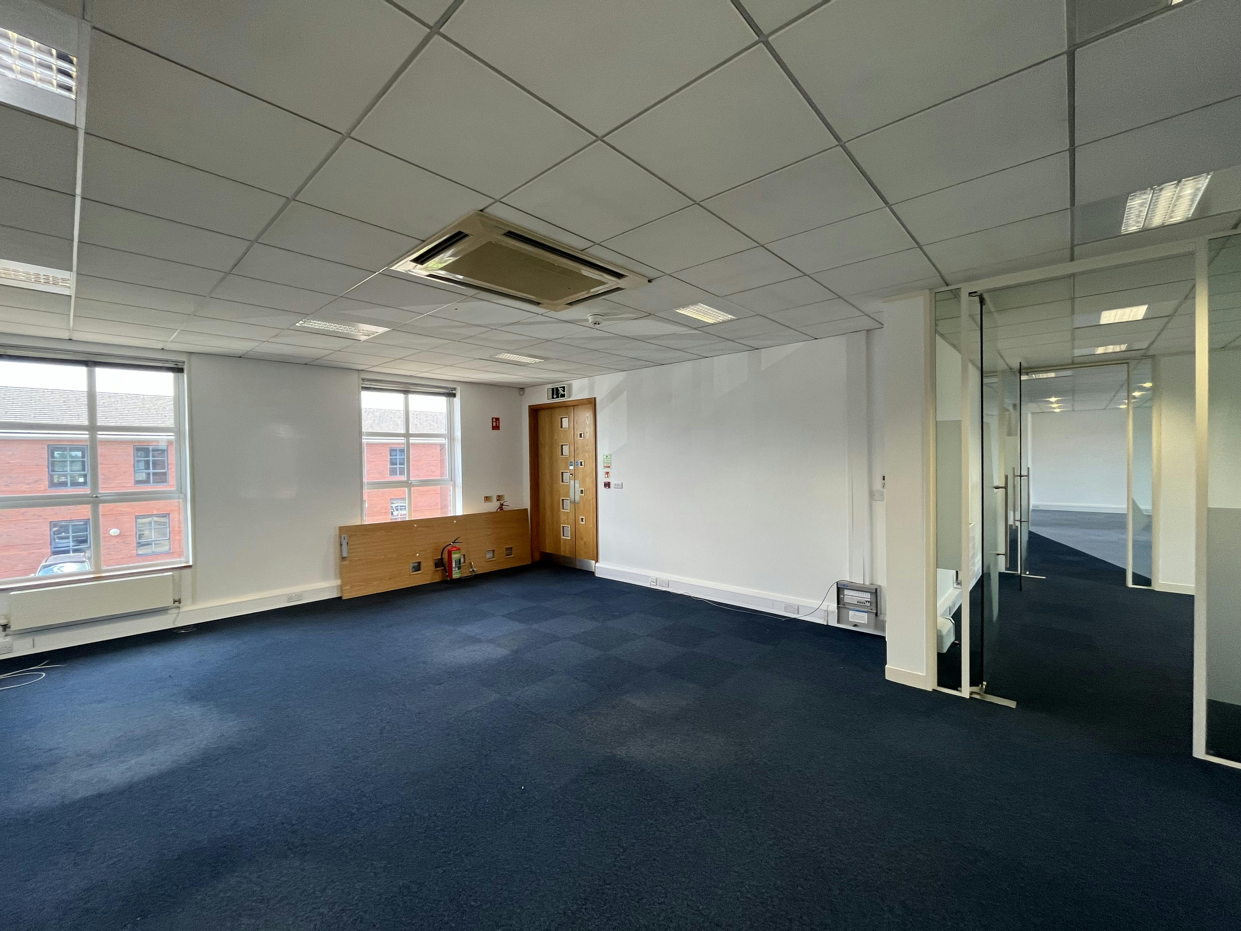 5 The Clocktower, Manor Lane, Holmes Chapel, Offices To Let / For Sale - IMG_9751.jpg