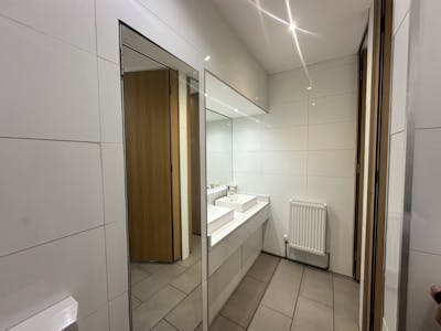 Moncrieff House, 1/1, Glasgow, Office For Sale - Toilets