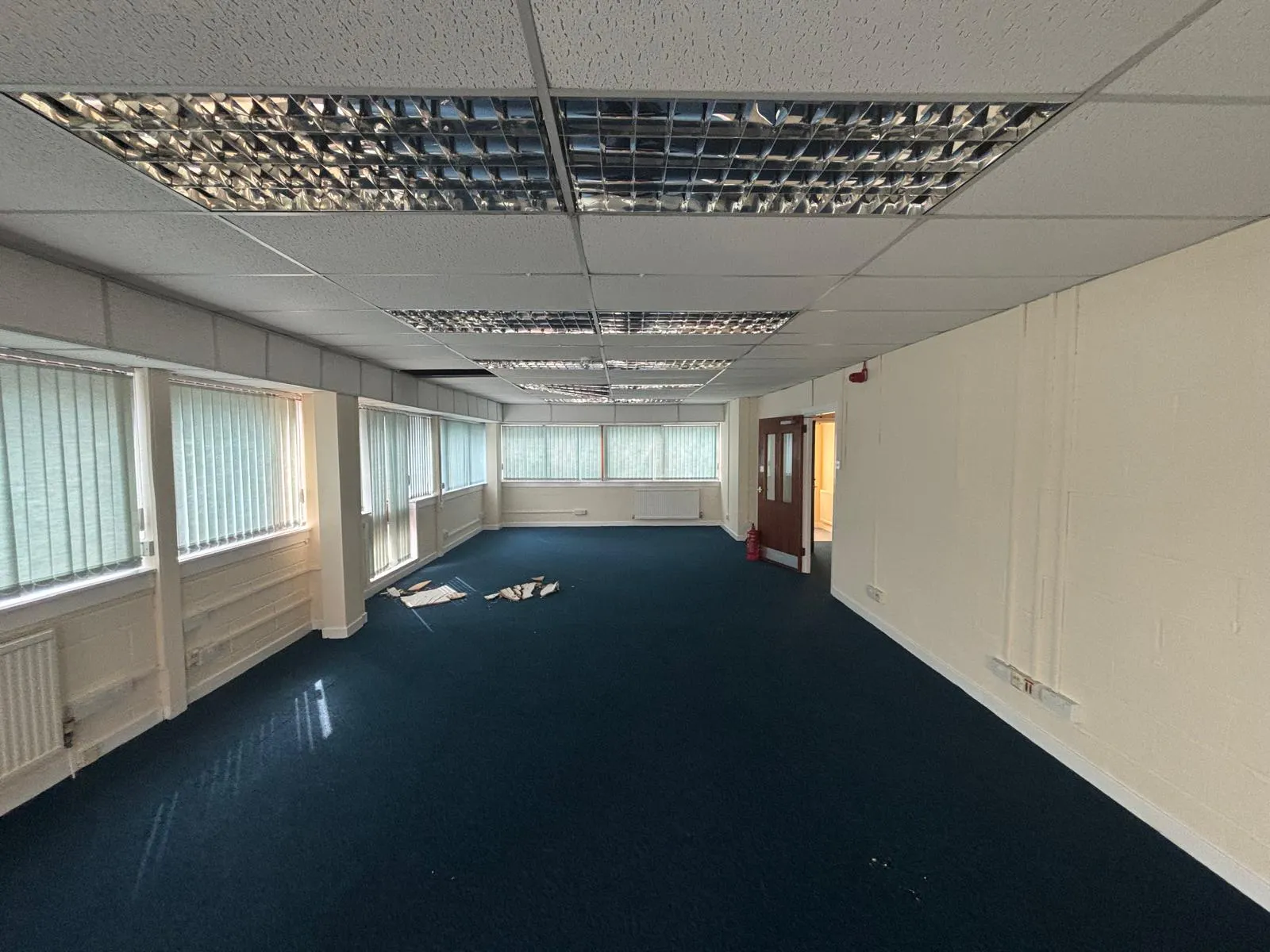 Block 22, Ridge Way, Dalgety Bay, Offices To Let / For Sale - WhatsApp Image 2026-10-20 at 14.35.44 (4).jpeg