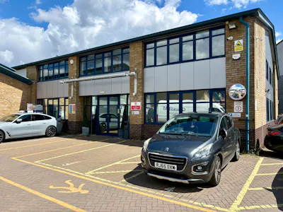 Unit 1-2, Prescott Road, Slough, Office / Industrial / Warehouse To Let - IMG_8029.JPEG