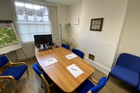 89 High Street, Thame, Office To Let - IMG_0848.JPG