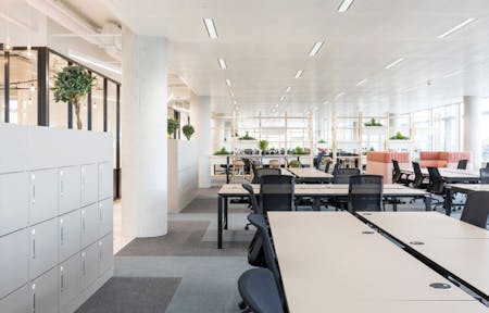 Building 7, Chiswick Park, London, Office To Let - L3 Plug and Play.jpg