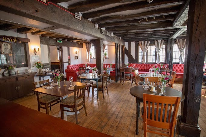 8 Market Place, Newark, Bar / Pub / Restaurant To Let / For Sale - Interna.jpg