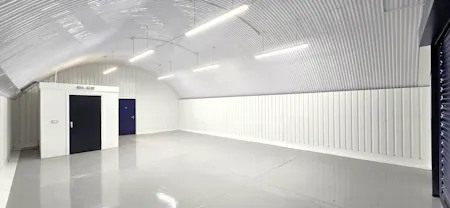 Arch 21A, Cudworth Street, Bethnal Green, London, Industrial To Let - 20260917_114103 - Edited.jpg