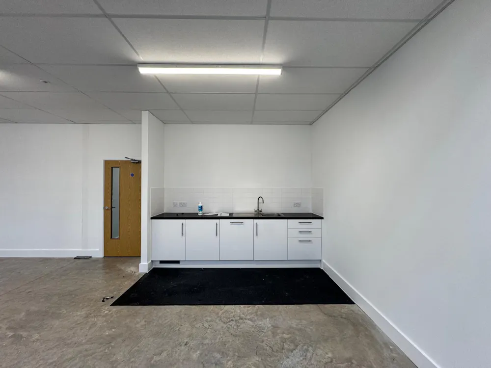 Unit 6 Aylesbury Enterprise Park - 20260909_105911000_iOS 1.jpg