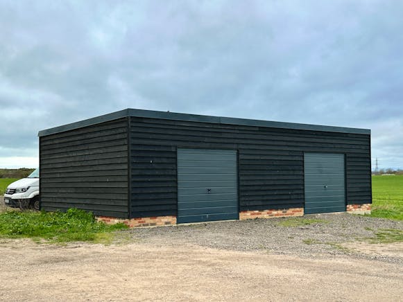 The Old Garage, Units 1-2 Dyers Hall Farm, Harlington, Industrial / Office / Other To Let - IMG_6590.JPG