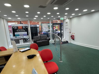 23, High Street, Camberley, Office / Retail For Sale - IMG_4072.jpg