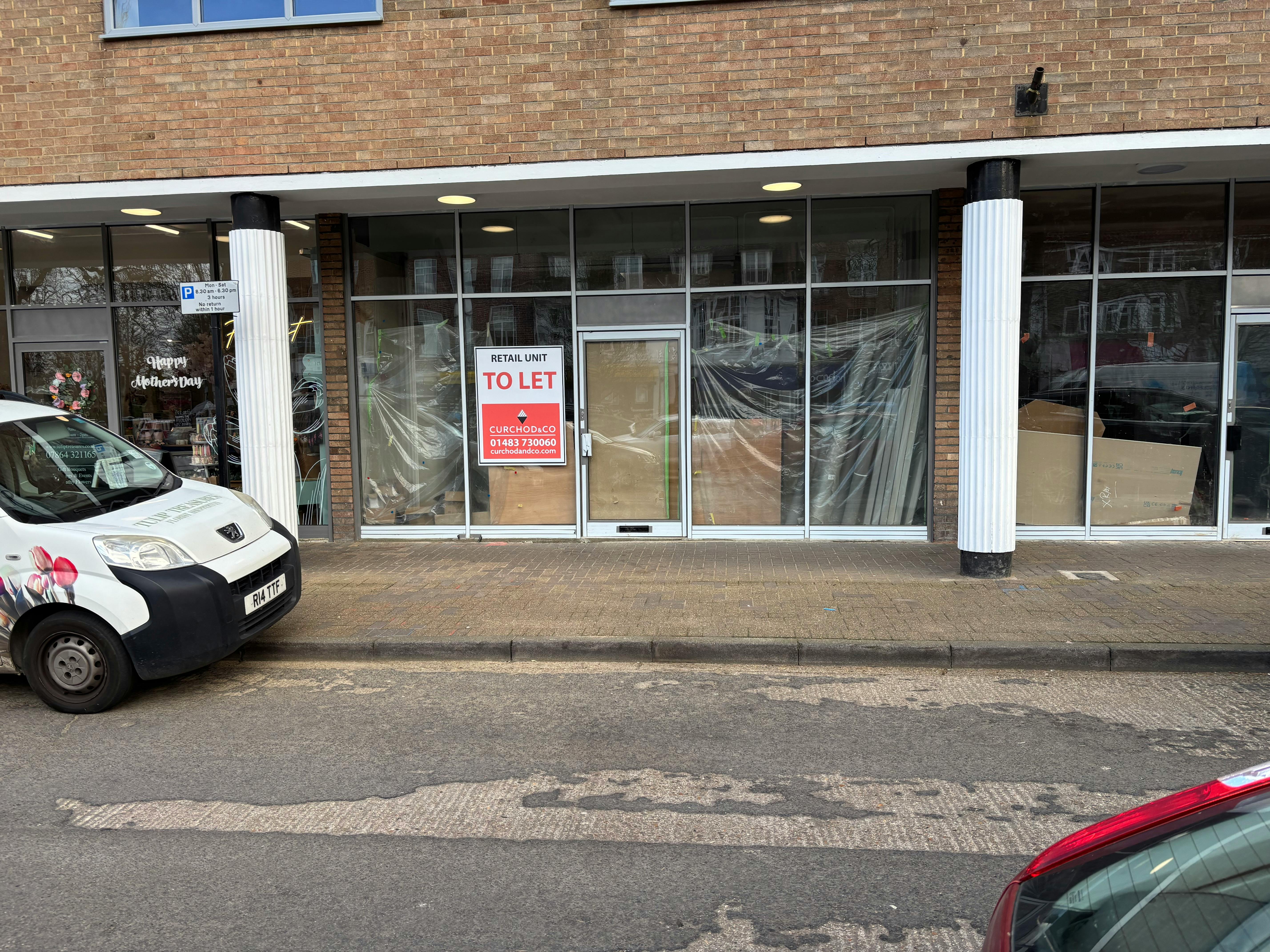 10 High Street, Shepperton, Retail To Let - IMG_4618 10.JPG