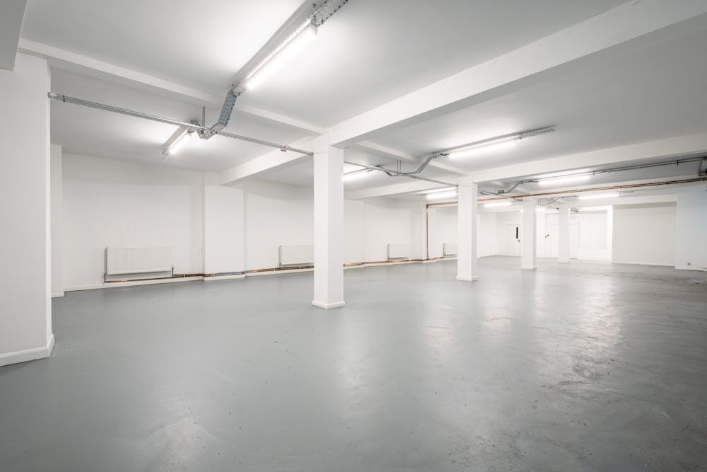Universal House, 88-94 Wentworth Street, London, Office To Let - Universal Hse B002W - Low Res 3.jpg