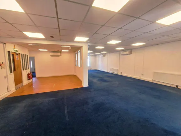 First Floor, 21-23 Wote Street, Basingstoke, Office To Let - 20260807_110658.jpg