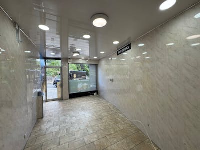 118 Kirkintilloch Road, Lenzie, Retail To Let - IMG_1852.jpeg