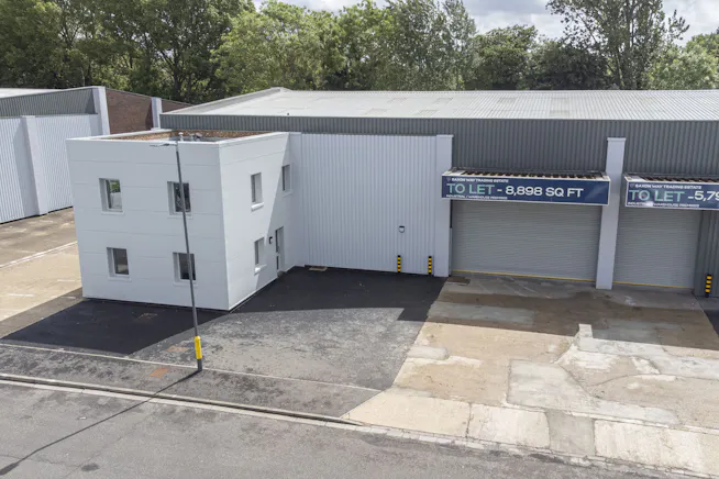 Unit 14 Saxon Way Trading Estate, West Drayton, Industrial / Warehouse To Let - 1 3x2.jpg