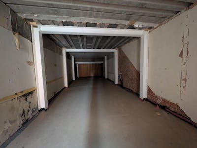 183 Fleet Road, Fleet, Retail To Let - 4564.jpg