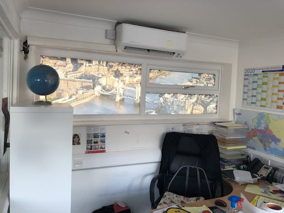 51 Clarence Road, Fleet, Offices To Let - 20201015 103344.jpg