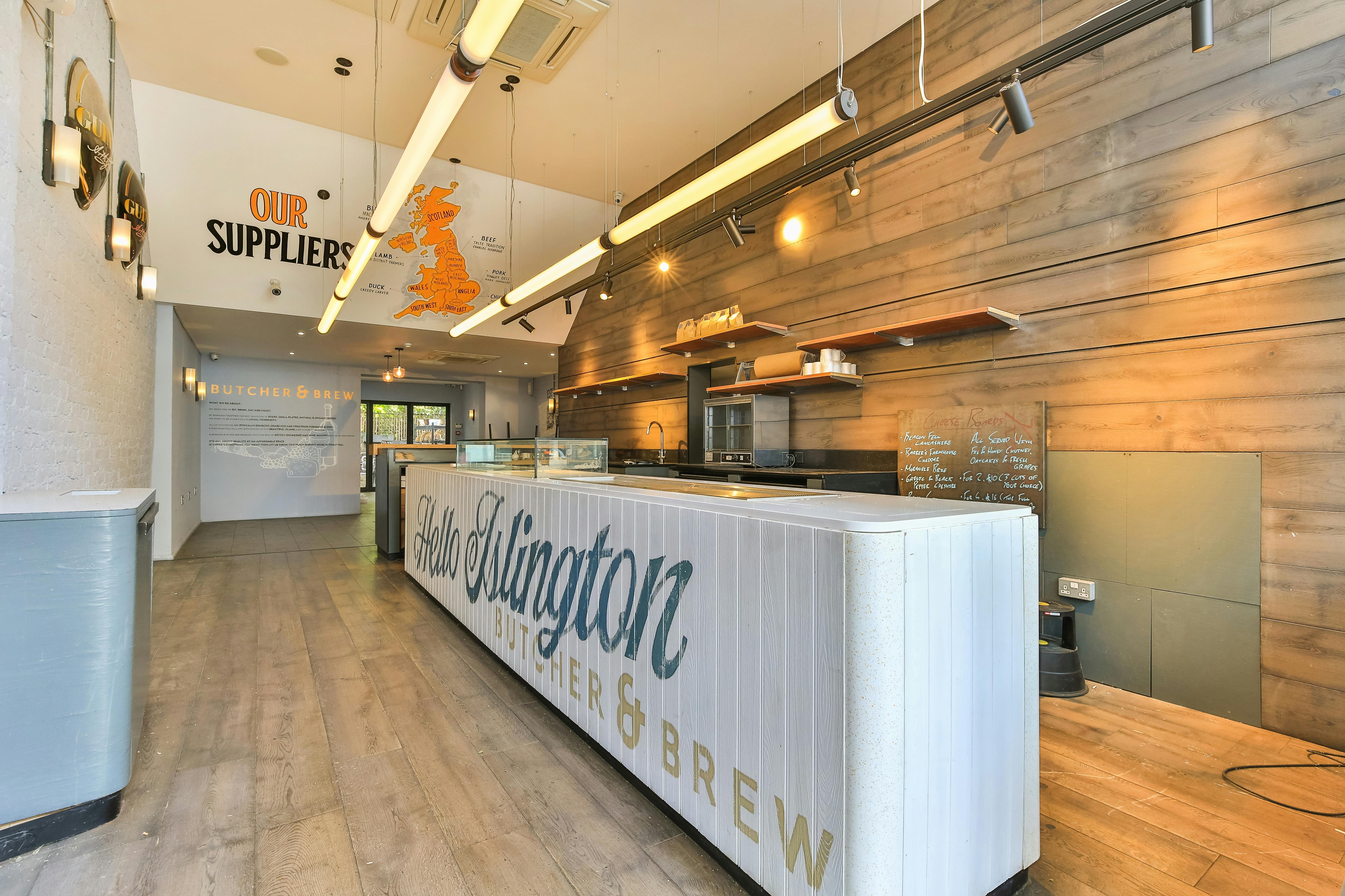 Retail/Shop in London - photo 3