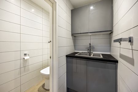 9 Brighton Square, Brighton, E (Commercial / Business / Service) / Retail / Studio / Gallery / Studio / Workshop / Sui Generis To Let - Brighton Square_9-004.JPG