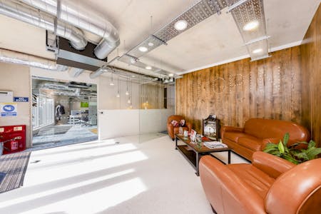 3 Wenlock Street, London, Office To Let / For Sale - 3 Wenlock Street reception.jpg