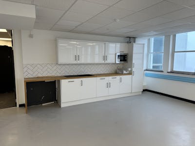 8th Floor Penthouse Offices, Tower Point, 44 North Road, Brighton, Office To Let - IMG_8475.jpg