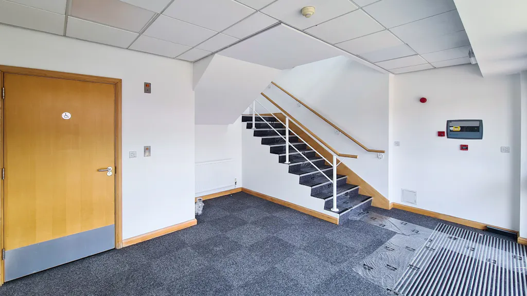 1-Hall_0