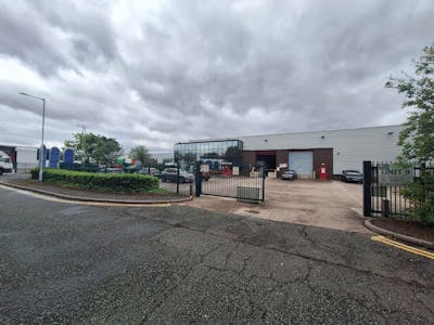 Unit 9, Southside Industrial Estate, Stockport, Industrial / Industrial / Warehouse To Let - Unit 9 Southside  (5).jpg