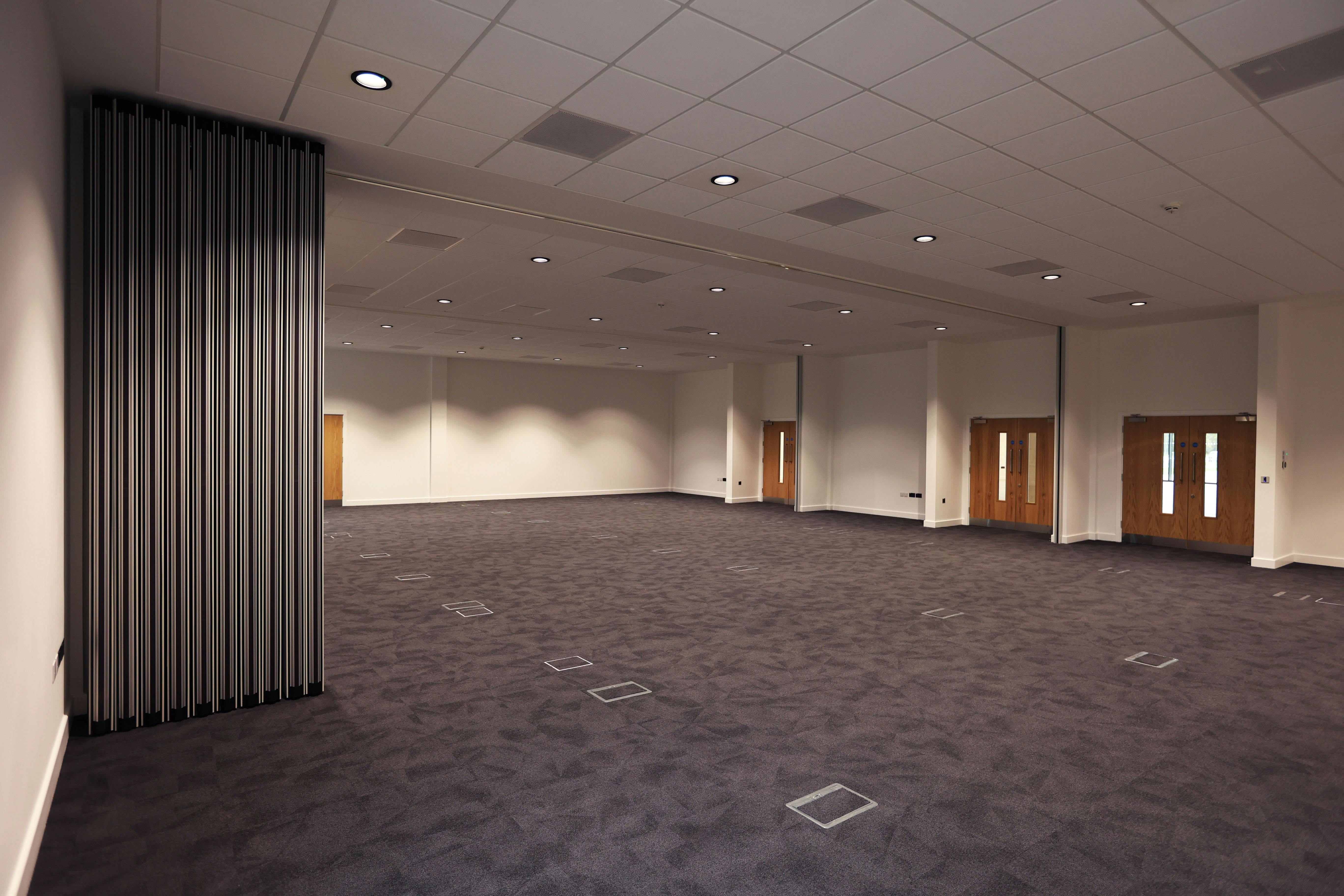 Orbis 9000, Westcott Venture Park, Aylesbury, Industrial To Let - Westcott New Development  pix by ed nix 019.JPG