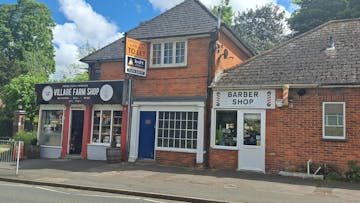 42B Hackwood Road, Basingstoke, Retail To Let - 20240515_113639.jpg