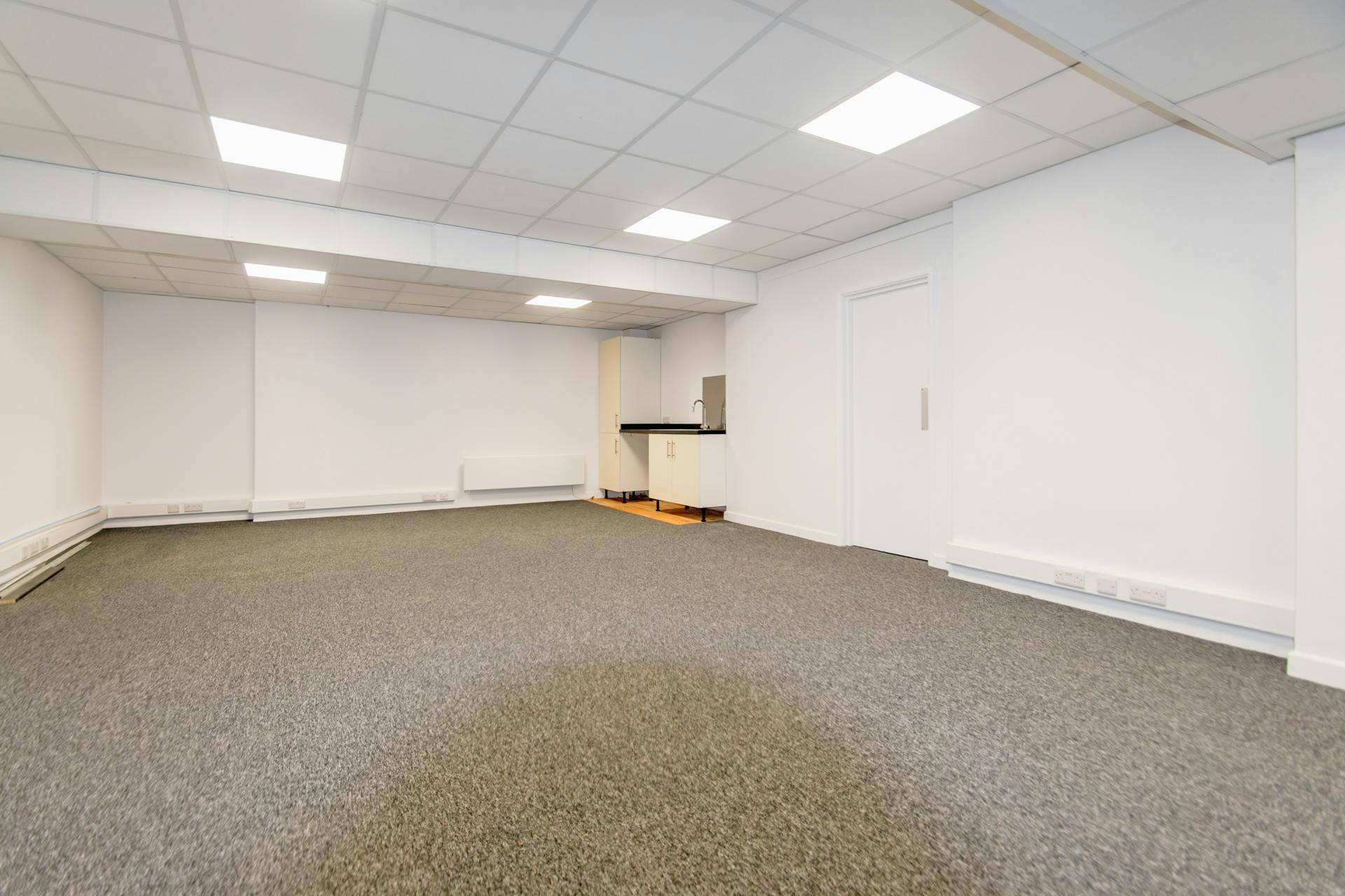 Office in Bournemouth - photo 2