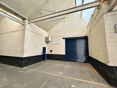Unit 7a Britannia Estate, Leagrave Road, Luton, Industrial / Industrial/Logistics To Let - IMG_0273.jpeg