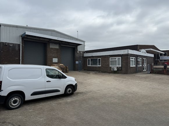 Unit 3 Mayflower Close, Eastleigh, Industrial For Sale - IMG_9914.JPEG
