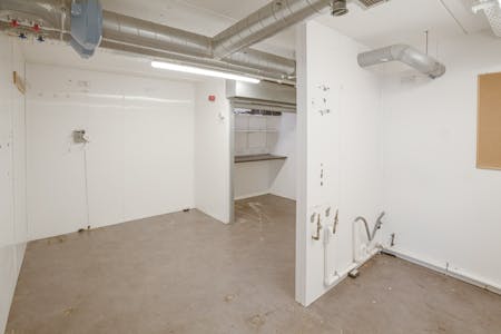 19 Rock Hill, Blackrock, Retail To Let - 4-L1010206.jpg