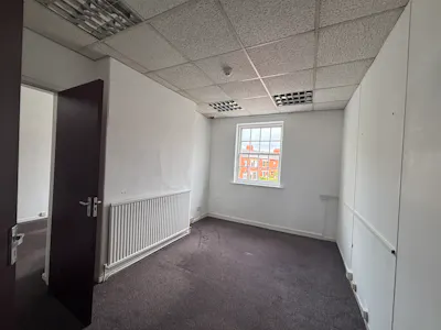 222-224 Nantwich Road, Crewe, Office / Retail To Let / For Sale - First floor front office