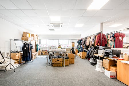 Industrial & Warehouse, Unit 4-5, London, Industrial/Logistics / Office To Let - Greenwich Centre Bus Pk U4-5 - 16.jpg